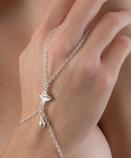 Sylvie Monthulé Hand Jewel Sweet Kisses Design Silver