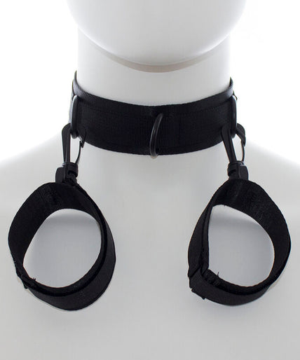 OHMAMA FETISH - NYLON HANDCUFFS AND COLLAR