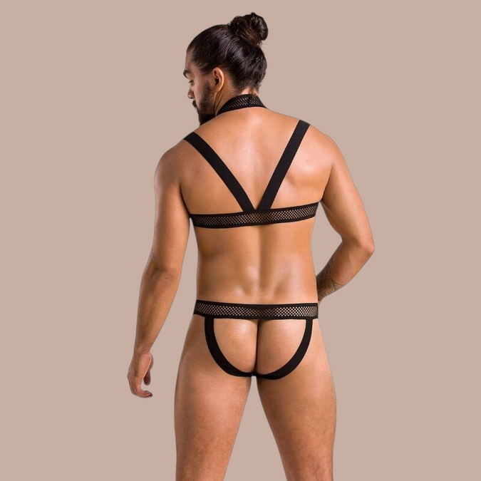 Pleasurements Passion Jacob zwarte herenlingerie set met mesh details en bandjes gezien vanaf de achterkant