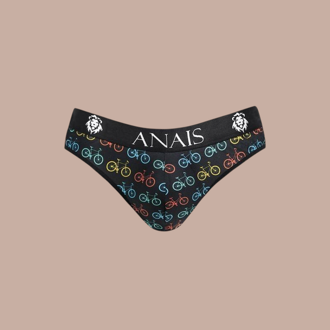 Pleasurements Anais Men Benito slip met zwarte basis en kleurrijk fietsenpatroon en merklogo op de tailleband
