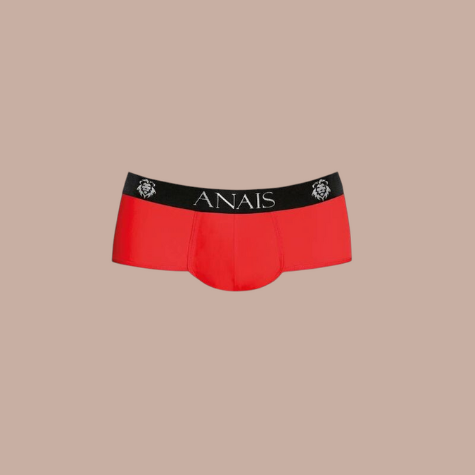 Pleasurements Anais Men Soul Brief in rood met een zwarte tailleband voorzien van het Anais logo en leeuwenembleem.
