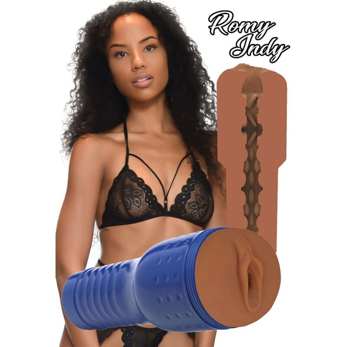 PRIVE - ROMY INDY PORNSTER VAGINAMASTURBATOR