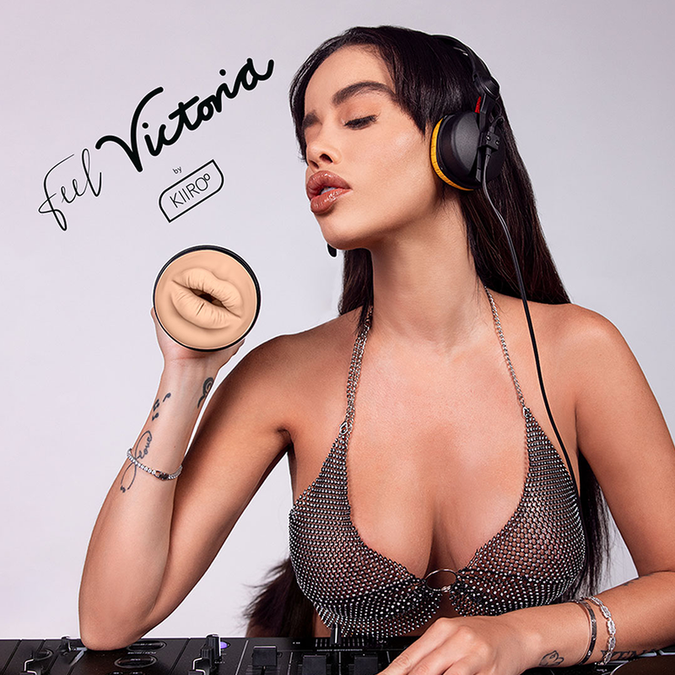 KIIROO - FEEL VICTORIA JUNI BOCA