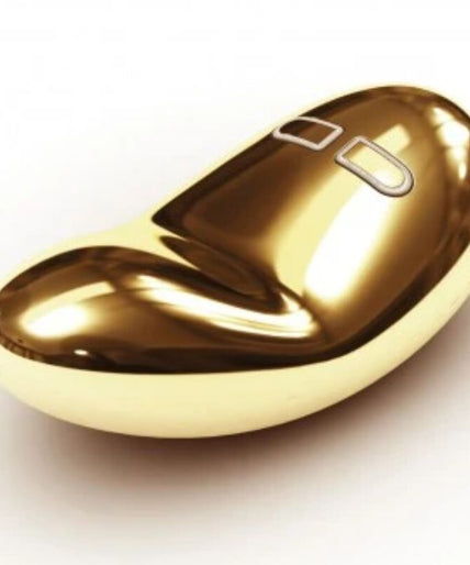LELO – YVA Masturbator in Gold with Vibration