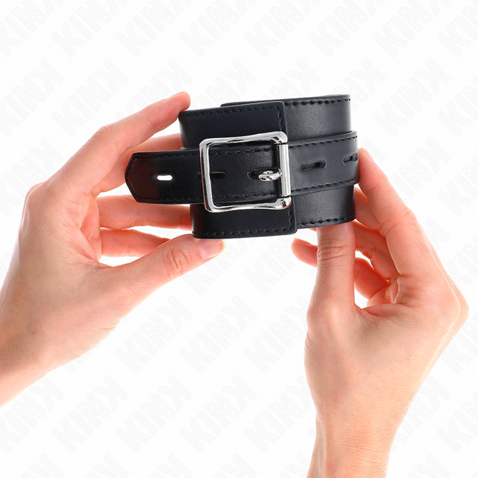 Kink – Wrist Restraints Black With Black Belt Adjustable 17 – 28 Cm X 6 Cm