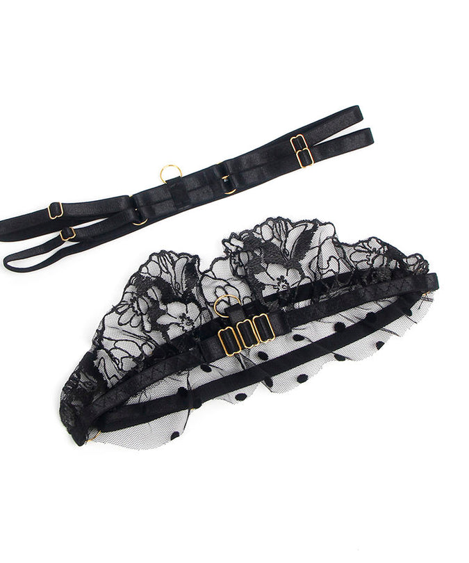 SUBBLIME - 957483 LACE BRA AND GARTER SET BLACK S/M
