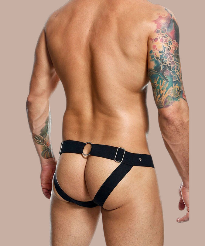 Pleasurements Mob Dngeon zwarte leren jockstrap met metalen ringen en verstelbare banden voor een sensuele pasvorm