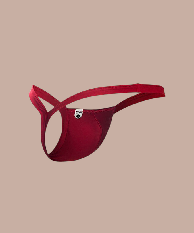 Pleasurements Mob rode string in maat S uit de Core Collection met een verleidelijk en minimalistisch ontwerp