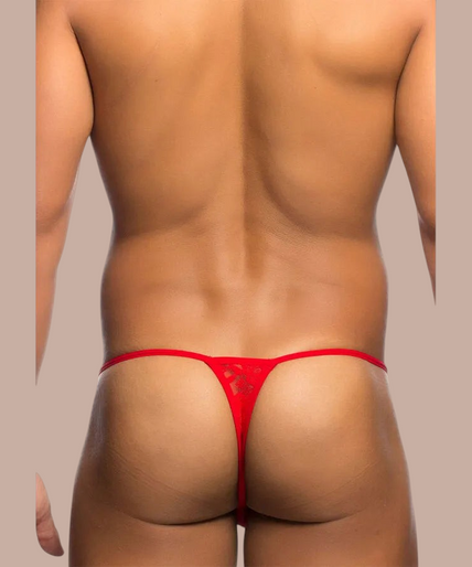 Pleasurements Mob rode kanten string gedragen door een man voor een verleidelijke en elegante uitstraling.