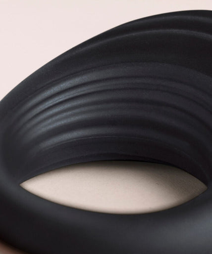 ROCKS-OFF - SPIRE BLACK VIBRATING PENIS RING