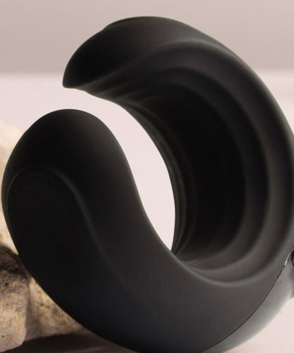 ROCKS- OFF - ECHO BLACK VIBRATOR MASTURBATOR