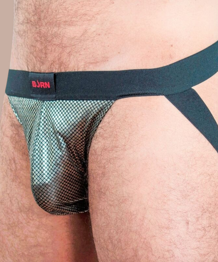 Pleasurements Burn 023 Jock Studio 54 jockstrap met zilverkleurige mesh-stof en zwarte elastische tailleband
