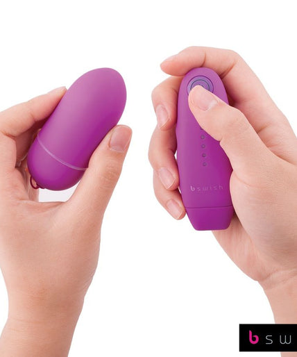 B SWISH - BNAUGHTY UNLEASHED CLASSIC LILAC REMOTE CONTROL