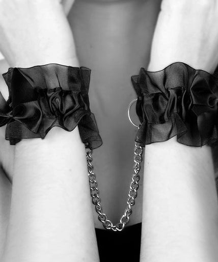 BIJOUX - INDISCRETS FROU FROU ORGANZA HANDCUFFS