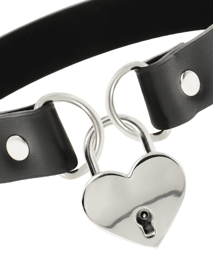 COQUETTE CHIC DESIRE - VEGAN LEATHER NECKLACE WITH HEART ACCESSORY WITH KEY