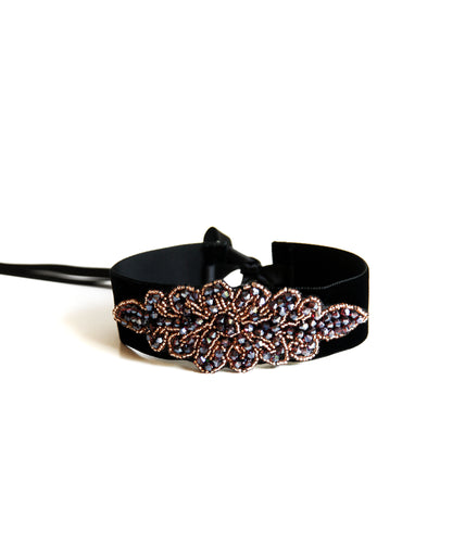 Mondin Rococo – Exclusive Neck & Breast Jewelry