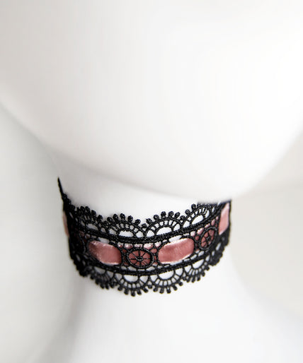 Mondin Velvet & Lace Mix Rose – Exclusive Neck Jewelry
