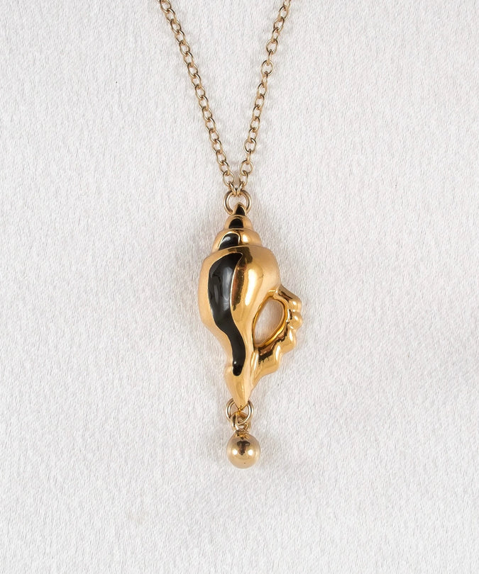 Sylvie Monthulé Secret Passion Gold and Black Shell Pendant Gold
