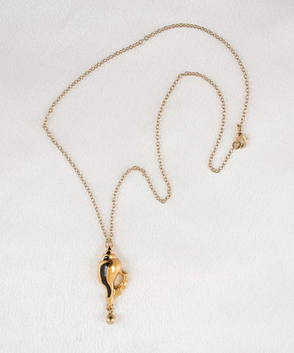 Sylvie Monthulé Secret Passion Gold and Black Shell Pendant Gold