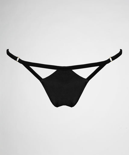 model voorkant close-up Studio Pia clea strap brief black